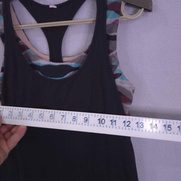 Lululemon All Sport Support Tank Top Sports Bra Black / Mini Coast Camo Size: 6 - Picture 5 of 8